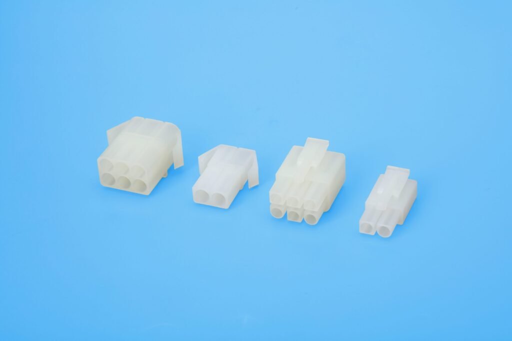 l6 2 connector dimension scaled