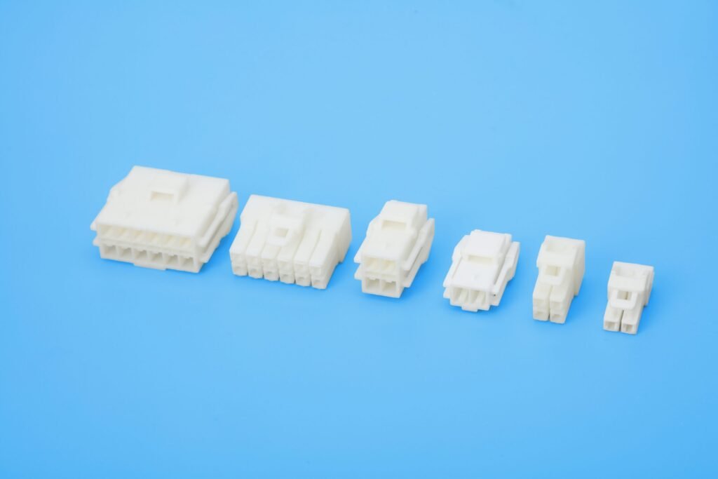 yl connector dimension scaled